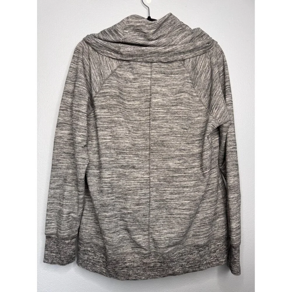 L.L. Bean Womens XL Gray Pullover Cozy Top Casual Kangaroo Pocket Cowl Neck - Picture 2 of 9